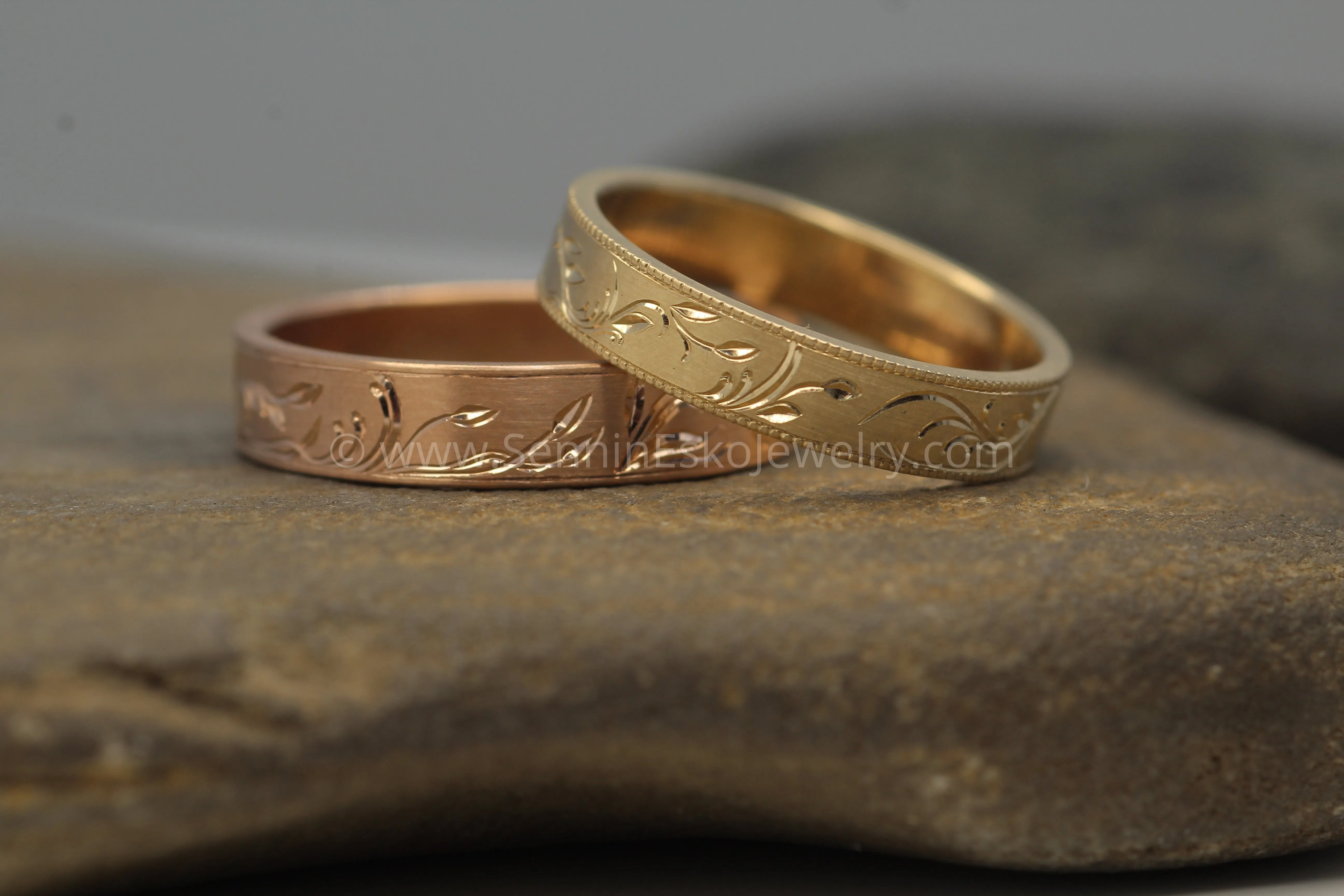 4x1mm Branches and Leaves Variation 1 14kt Yellow Gold Bright Cut Engraved Band