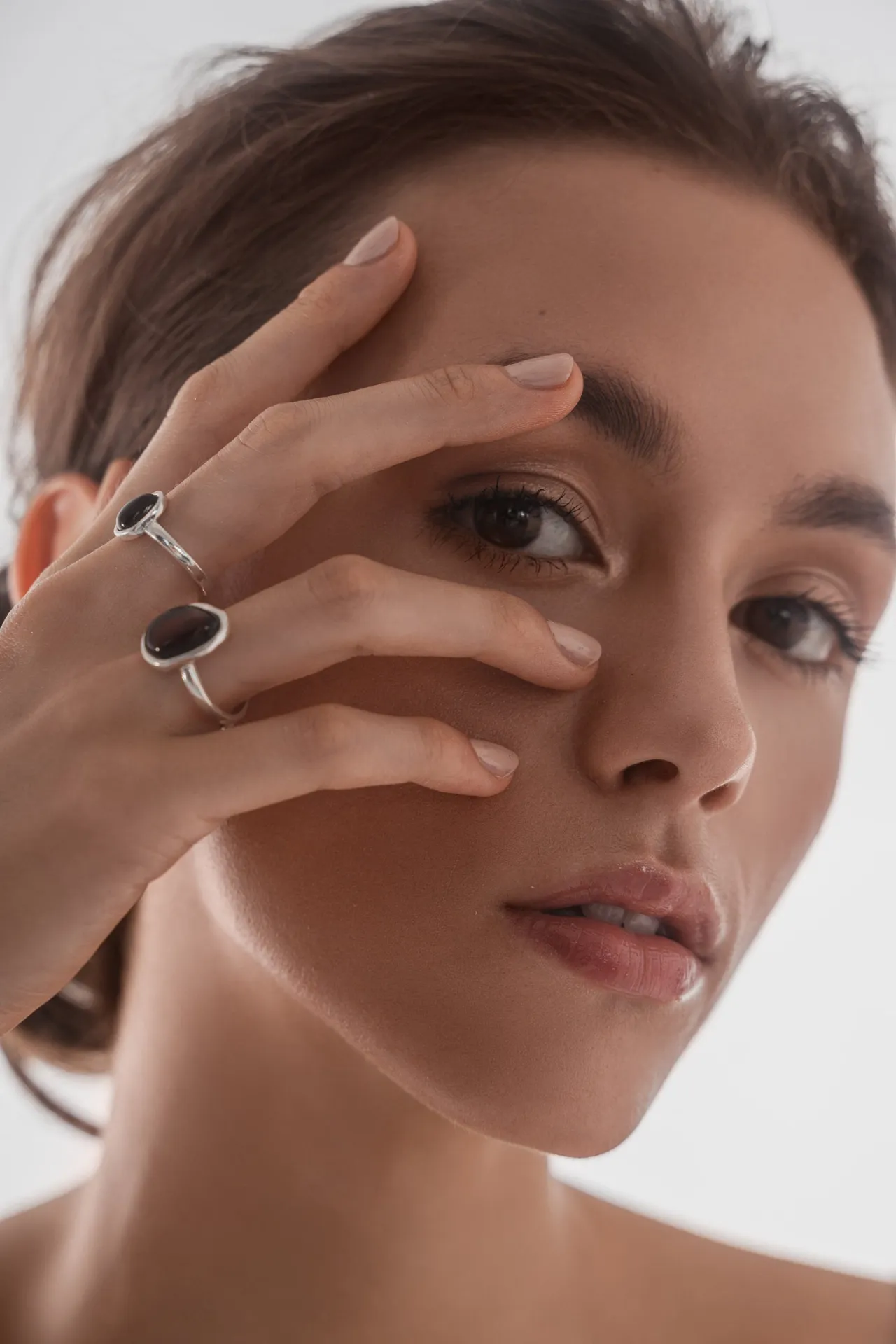 Cherry Amber ELEMENT Solitaire Adjustable Ring - Elegant Baltic Beauty Jewellery for Modern Styles