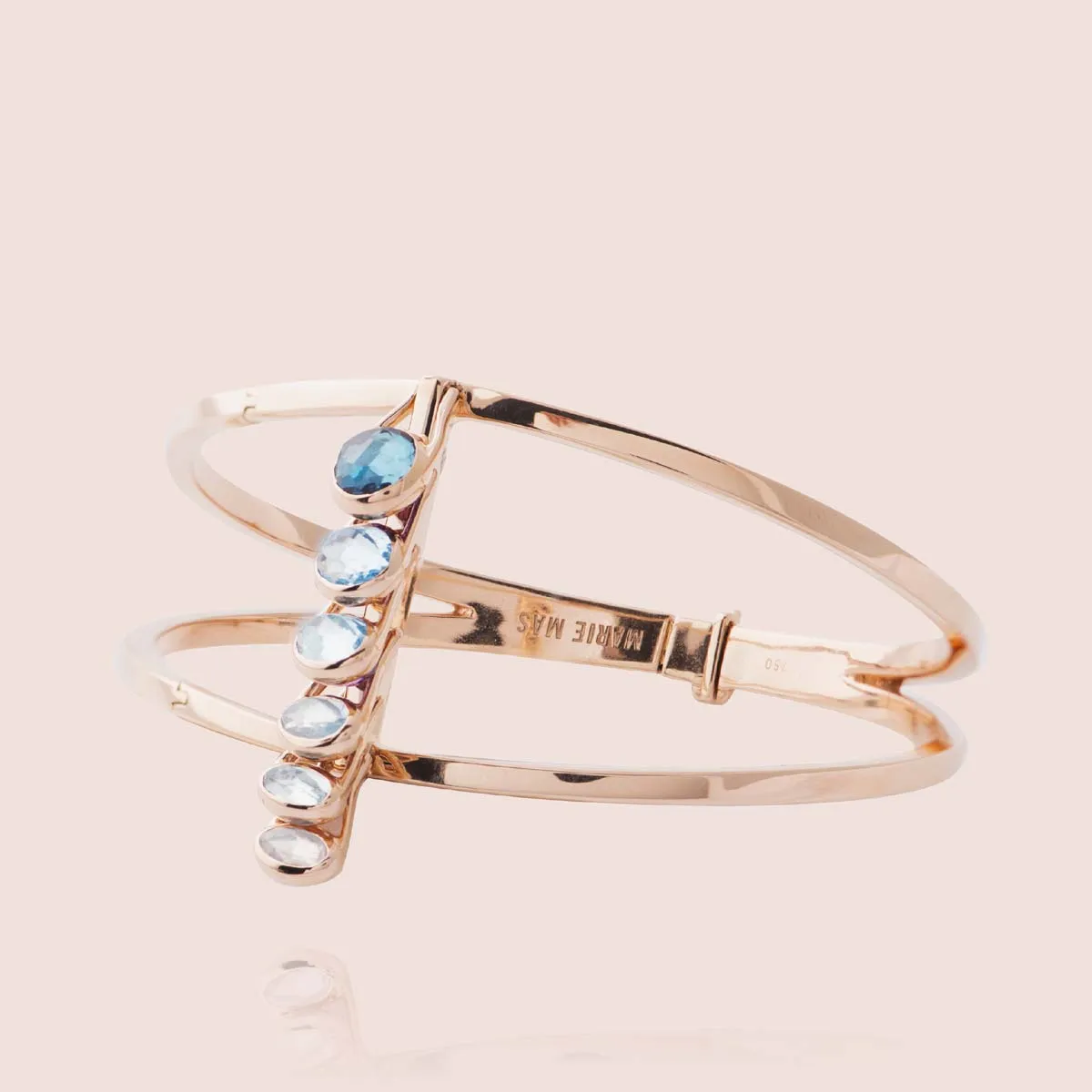 Dancing Vertical Rigid Bracelet
