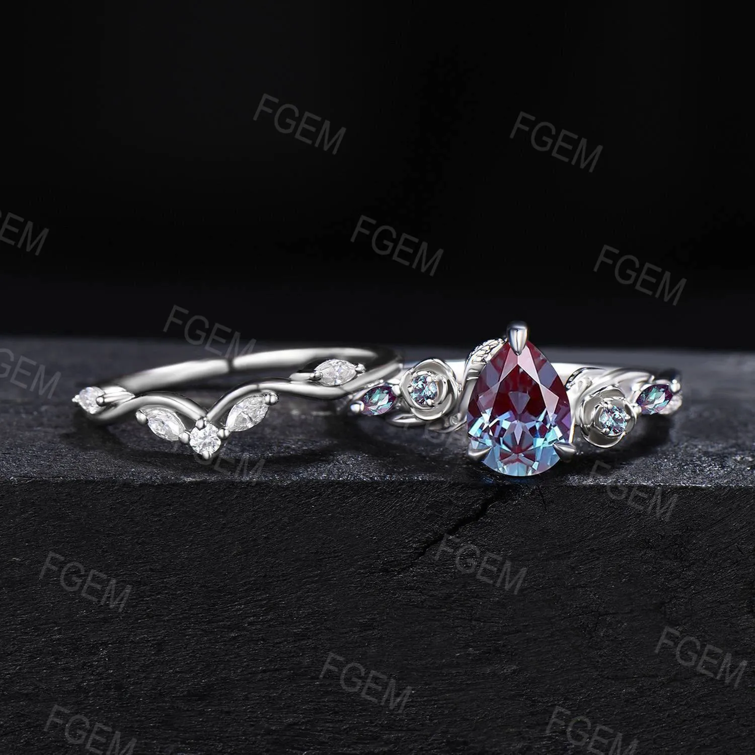 Floral Round Color-Change Alexandrite Ring Set Nature Inspired Leaf Vine Moissanite Alexandrite Bridal Set June Birthstone Bypass Ring Gifts