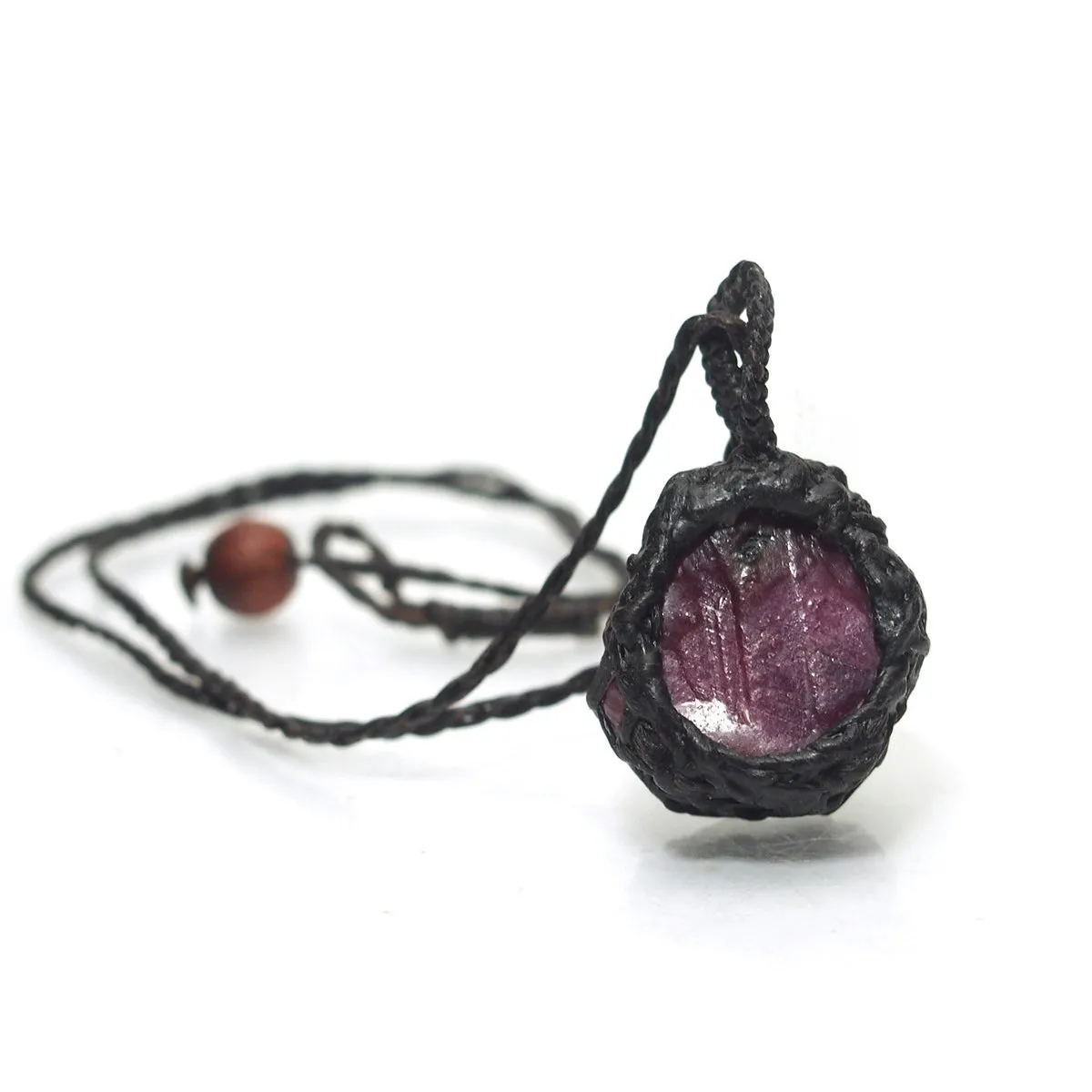 Hempwrap Pendant Ruby, B