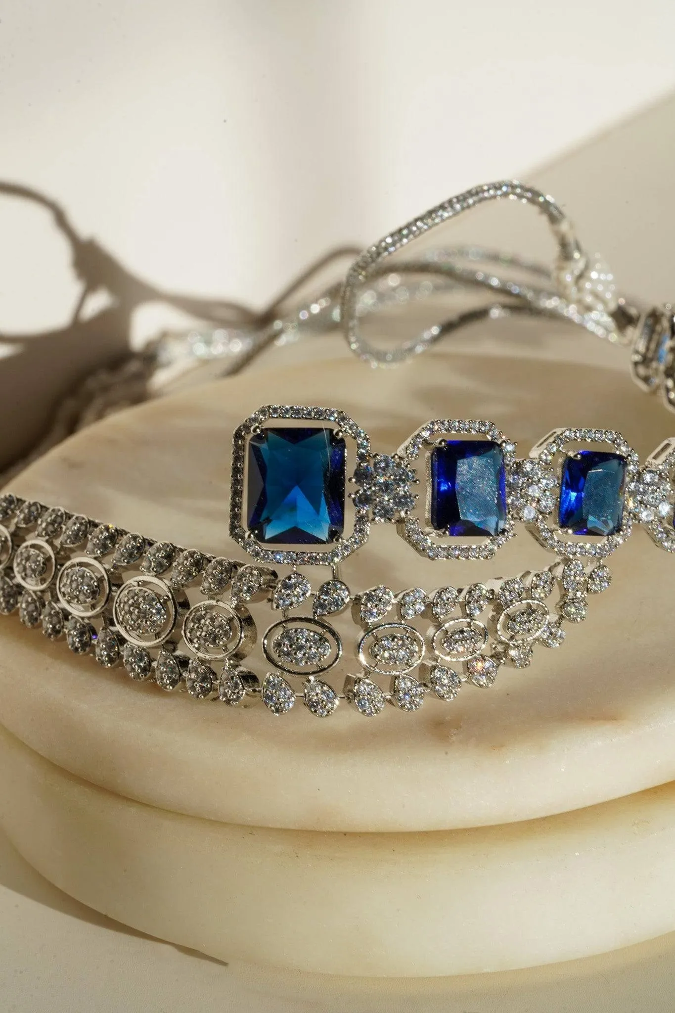 Mahi - Asymmetrical Choker Necklace Set