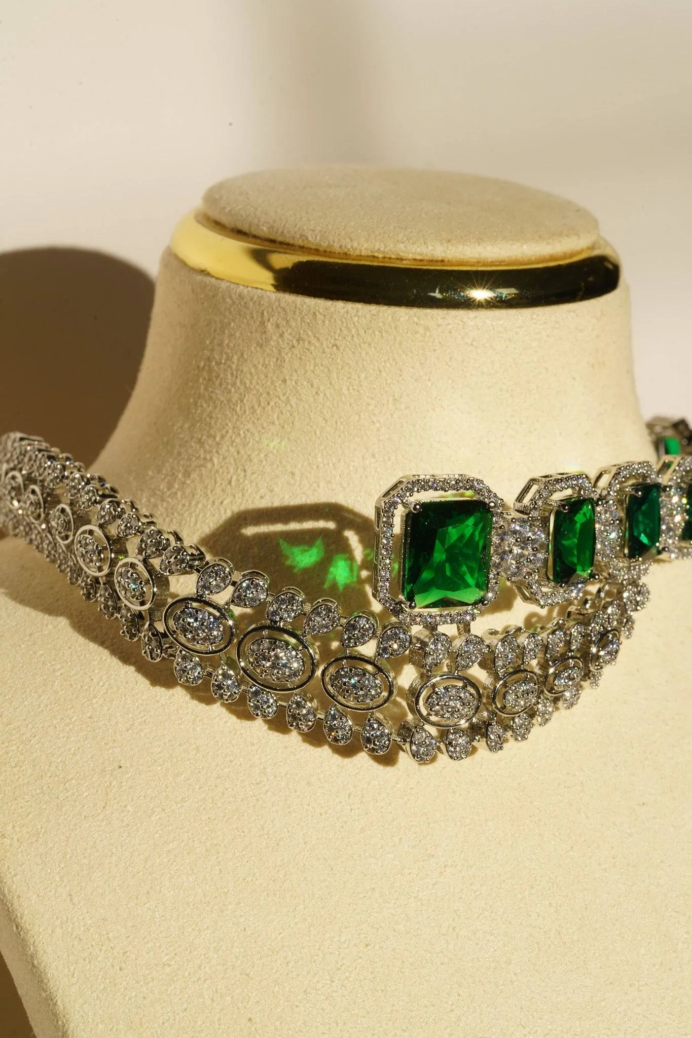 Mahi - Asymmetrical Choker Necklace Set