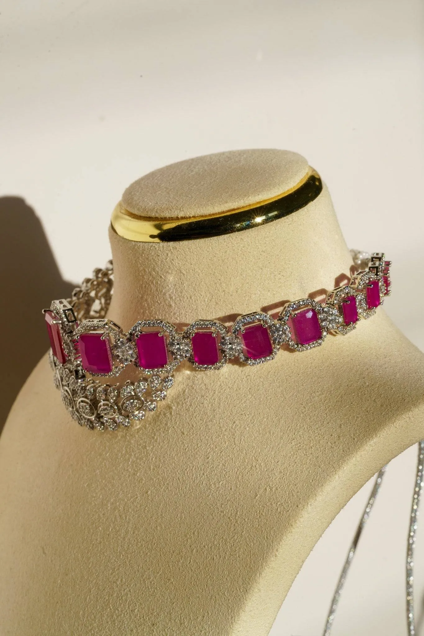 Mahi - Asymmetrical Choker Necklace Set