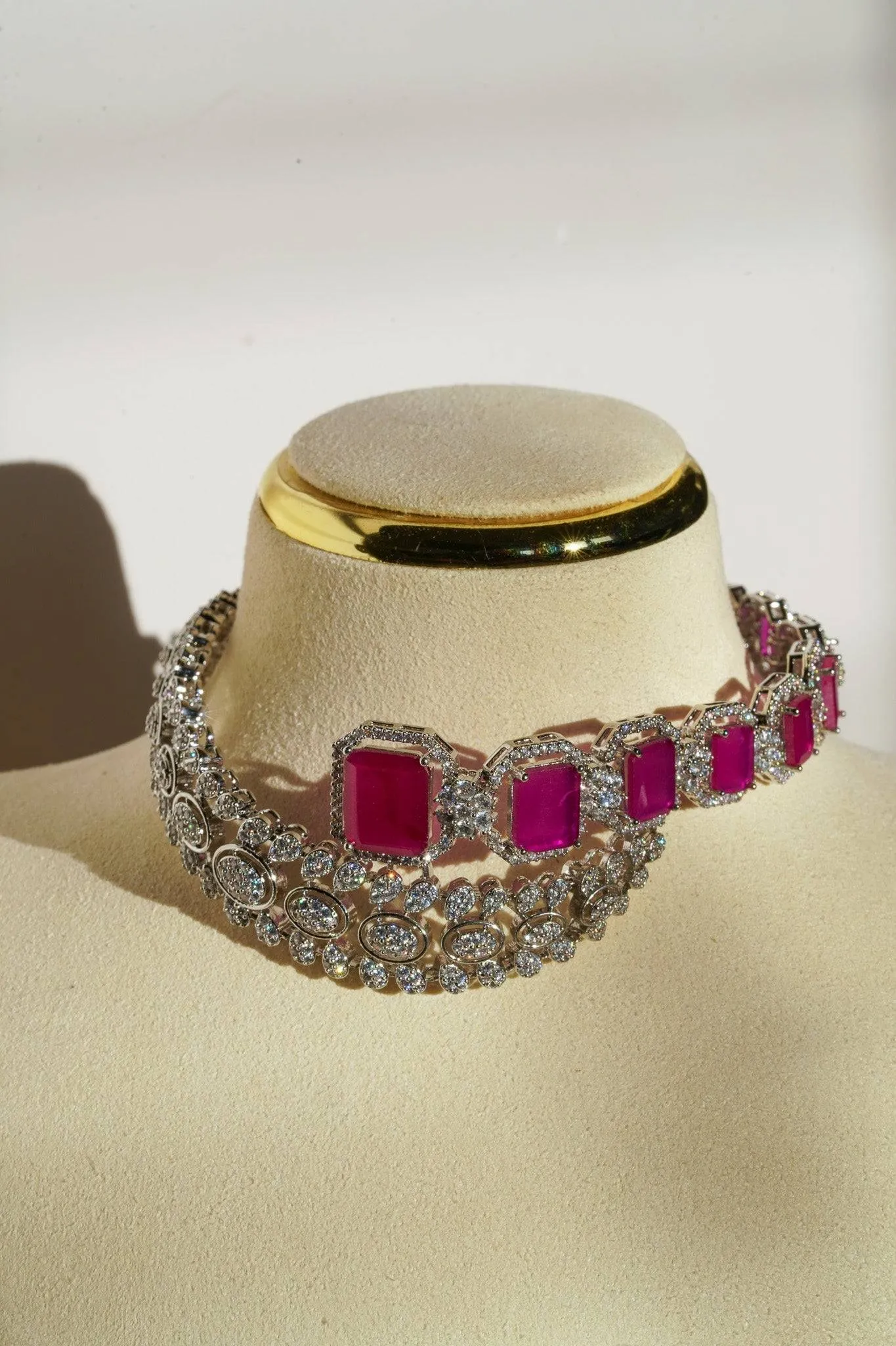 Mahi - Asymmetrical Choker Necklace Set