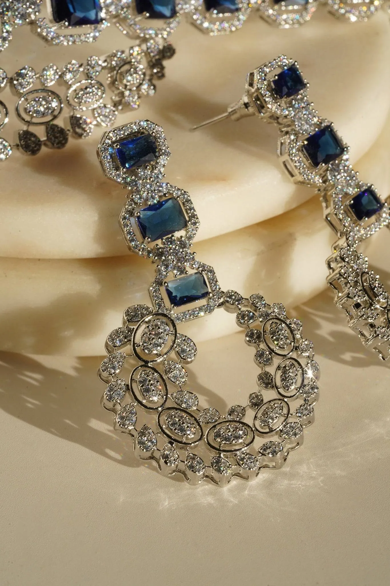 Mahi - Asymmetrical Choker Necklace Set