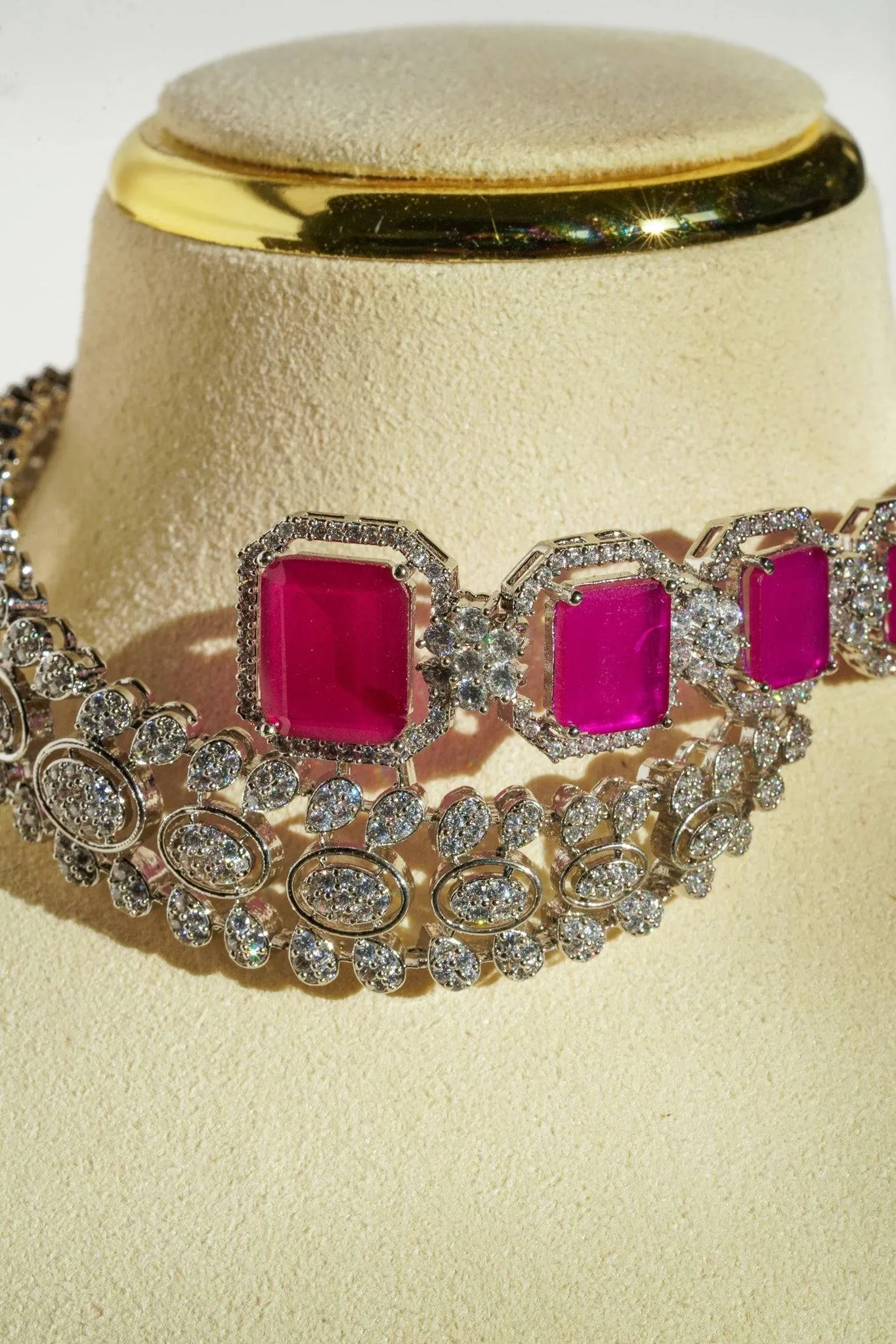 Mahi - Asymmetrical Choker Necklace Set