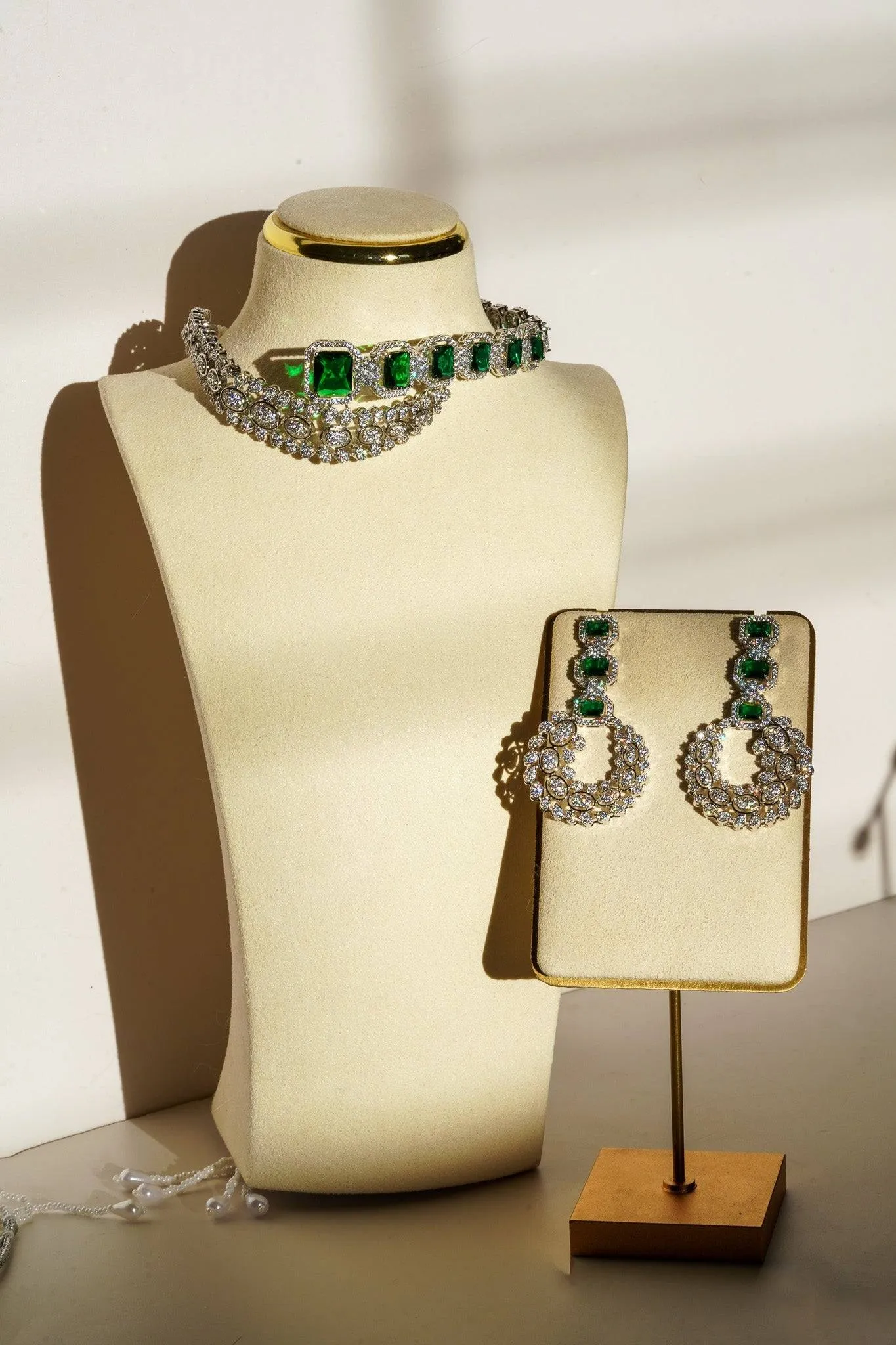 Mahi - Asymmetrical Choker Necklace Set