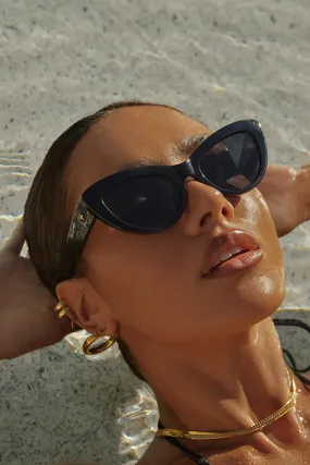 PETA   JAIN Georgina Sunglasses Black