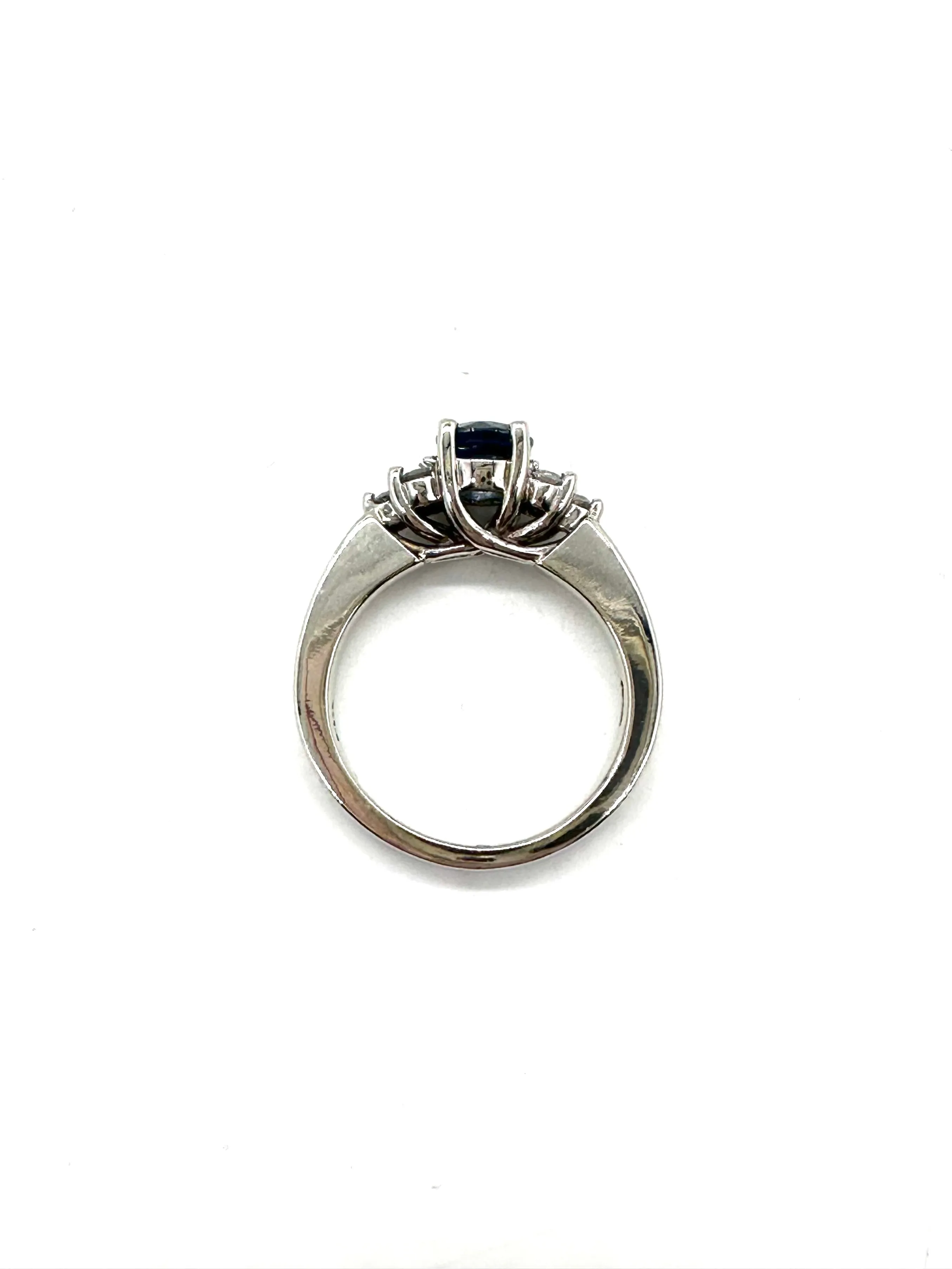 Sapphire and diamond trellis ring