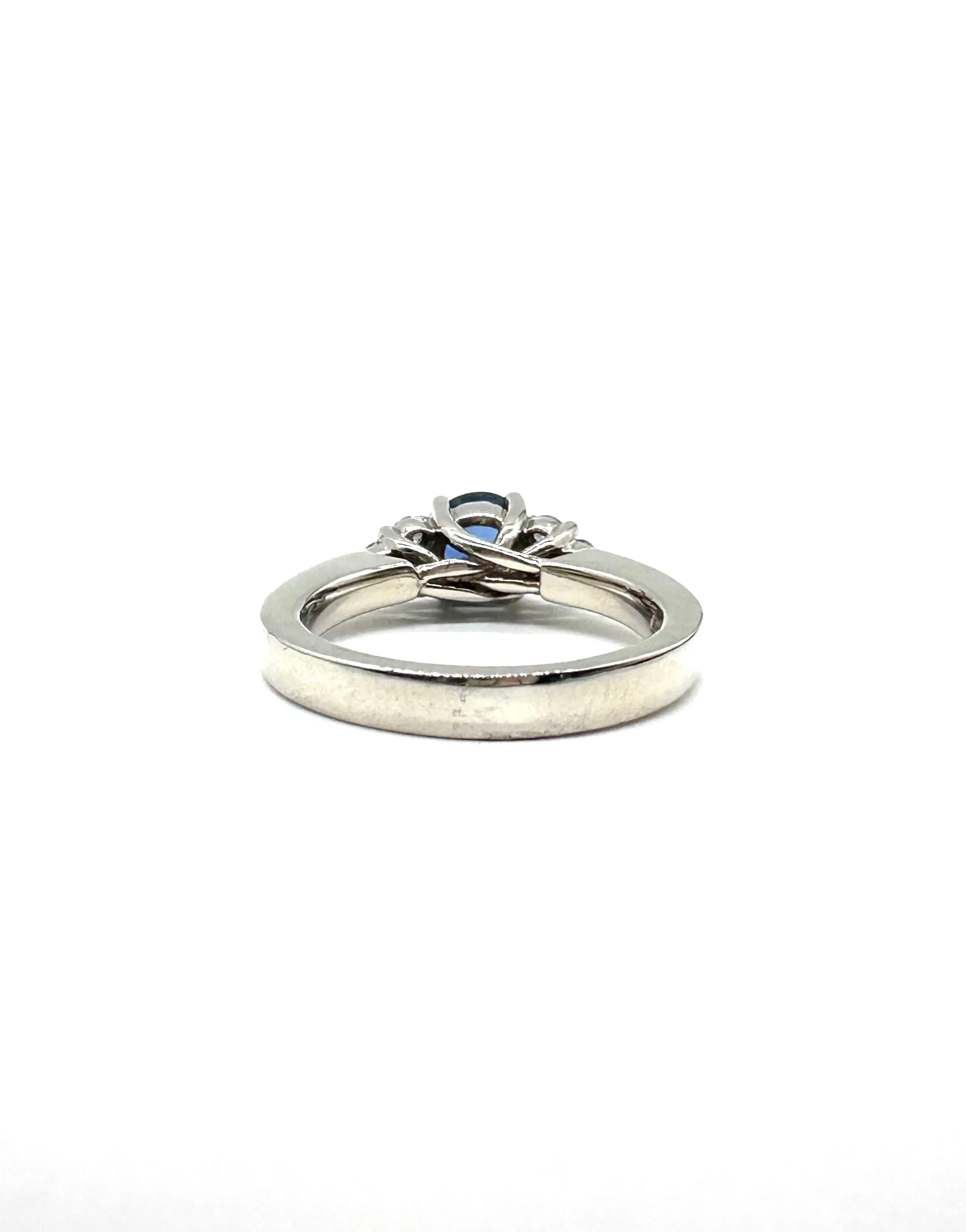 Sapphire and diamond trellis ring