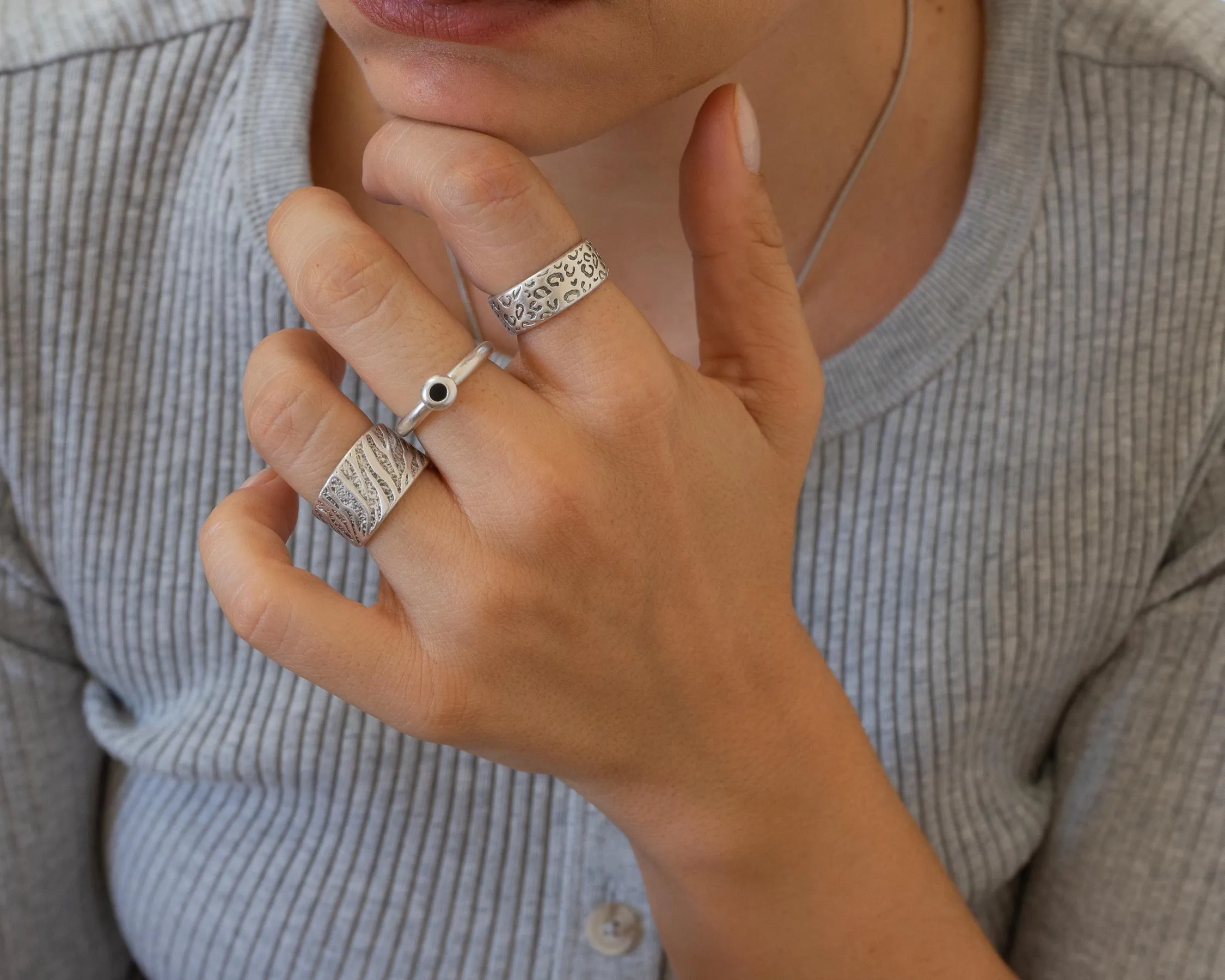 Silver Animal Print Pattern Ring