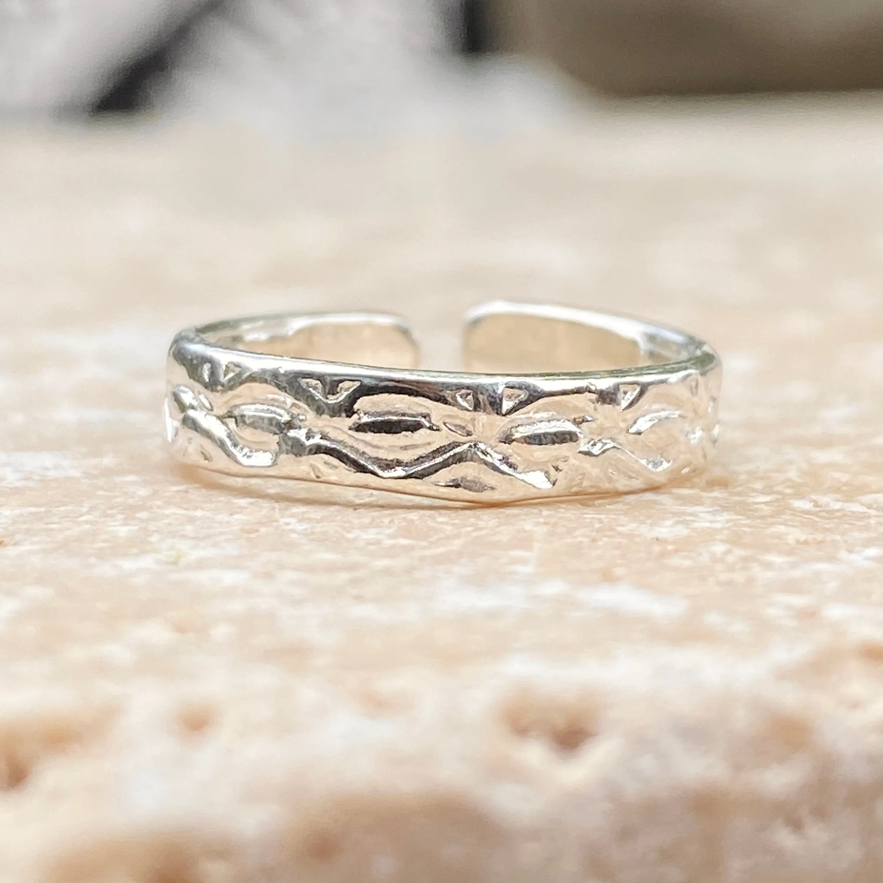 Sterling Silver Textured Design Band Toe Ring